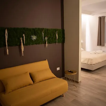 House Civico 56 Кротоне