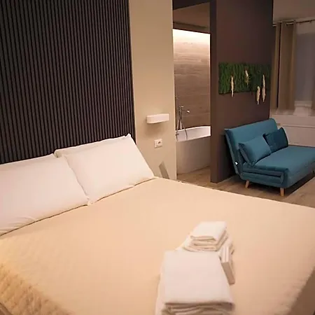 House Civico 56 住宿加早餐酒店 4*