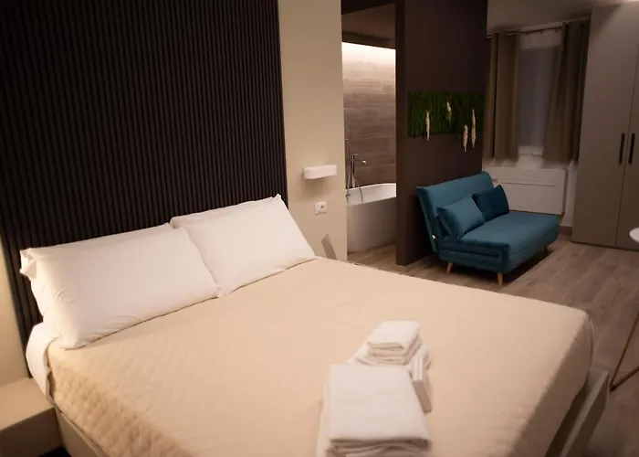 House Civico 56 Bed & Breakfast 4*